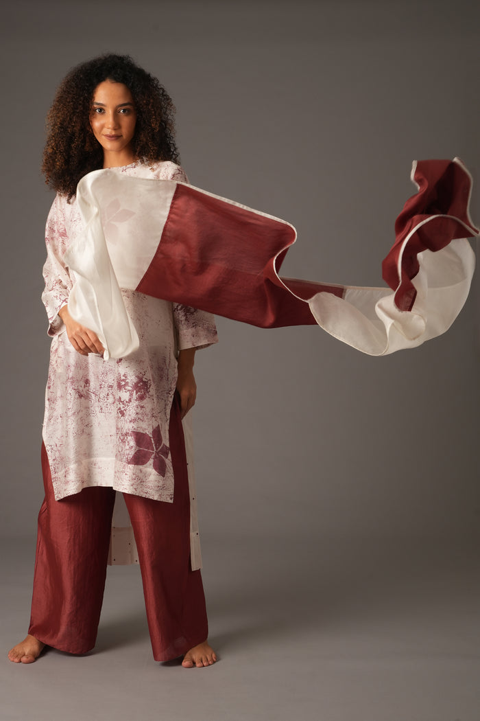 Texture Print Round Neck Pleated dress with Pant & Scraff