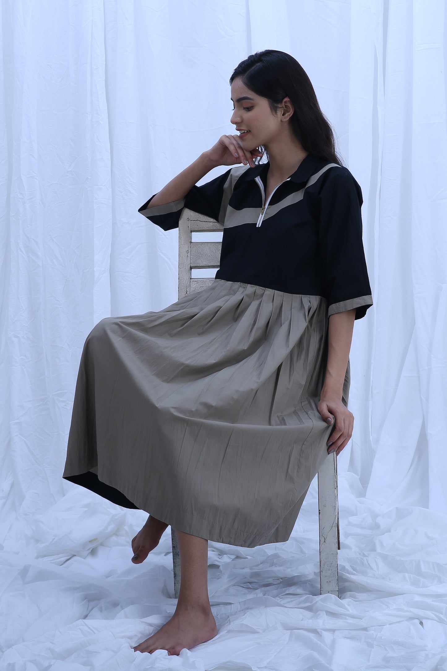 Earthy Grayish Collar Pleated  Dress