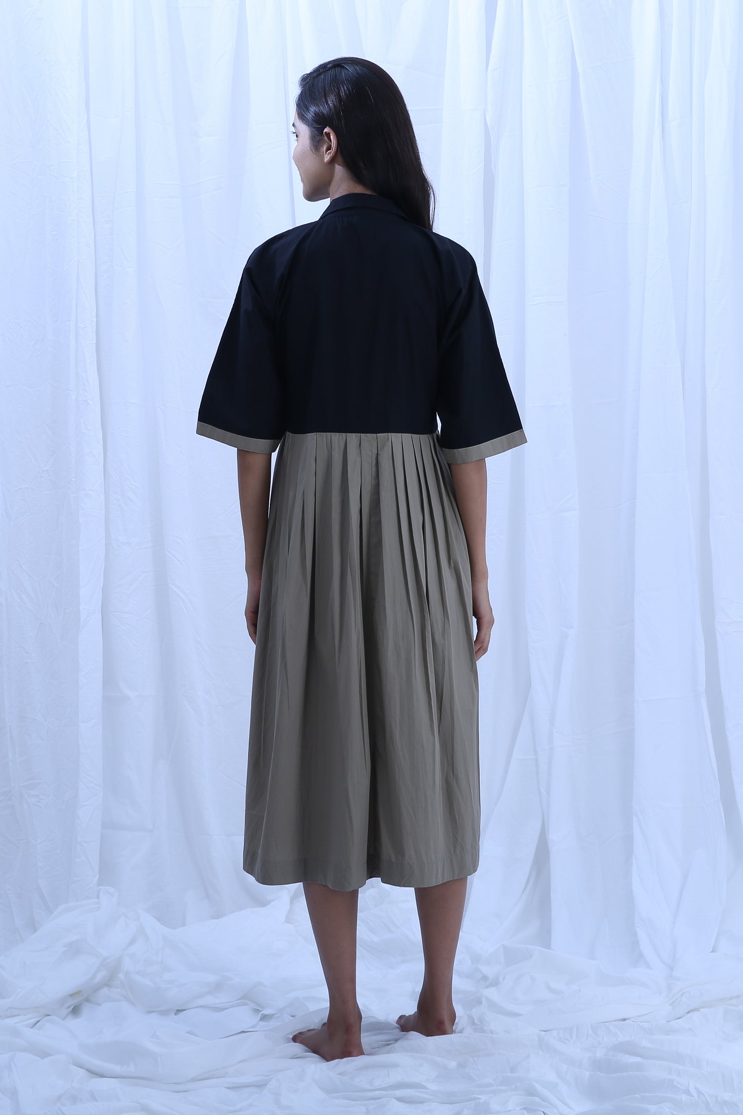 Earthy Grayish Collar Pleated  Dress Co-ord