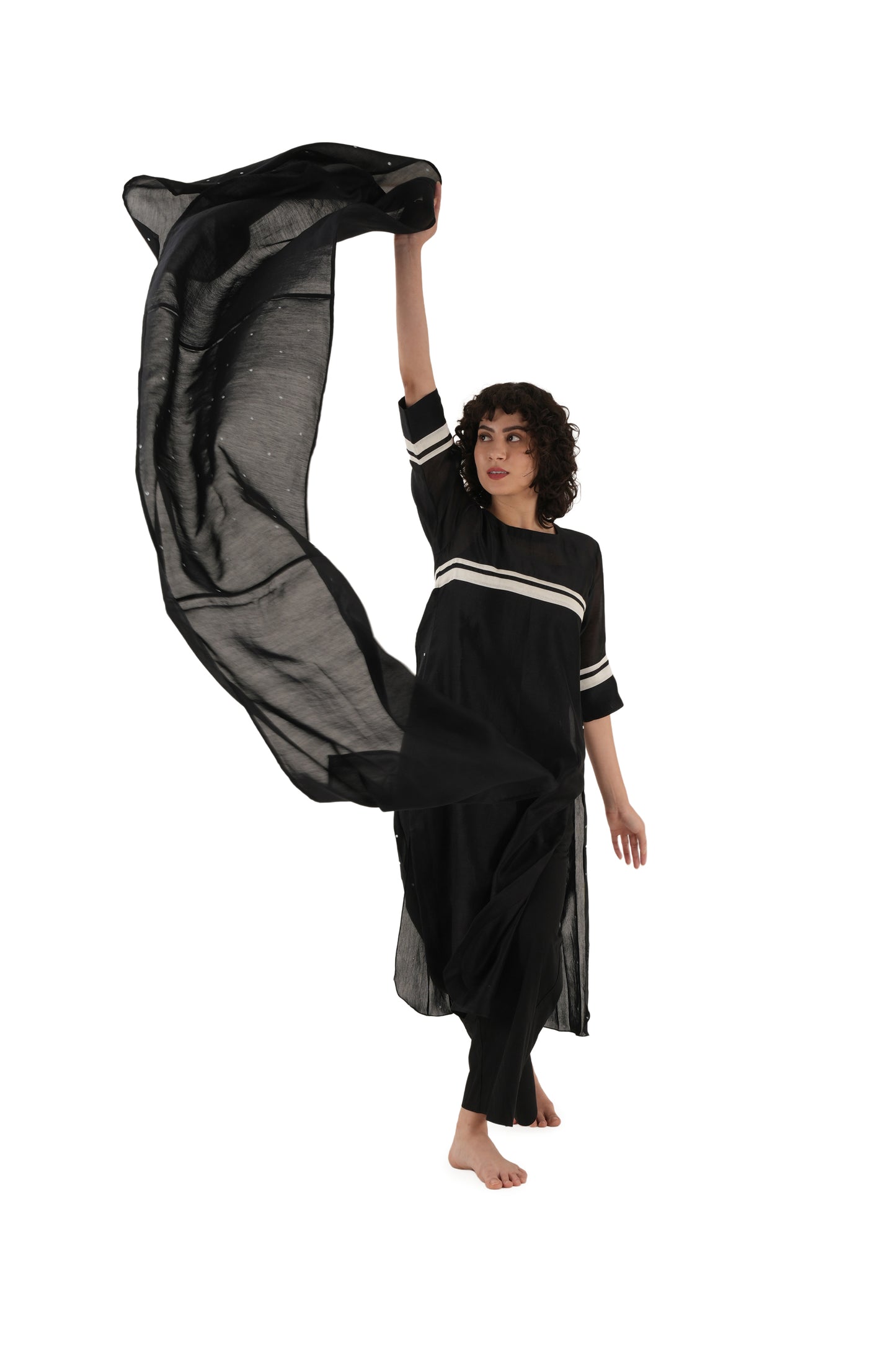 Black Round Neck Pleated Dress Co-ord