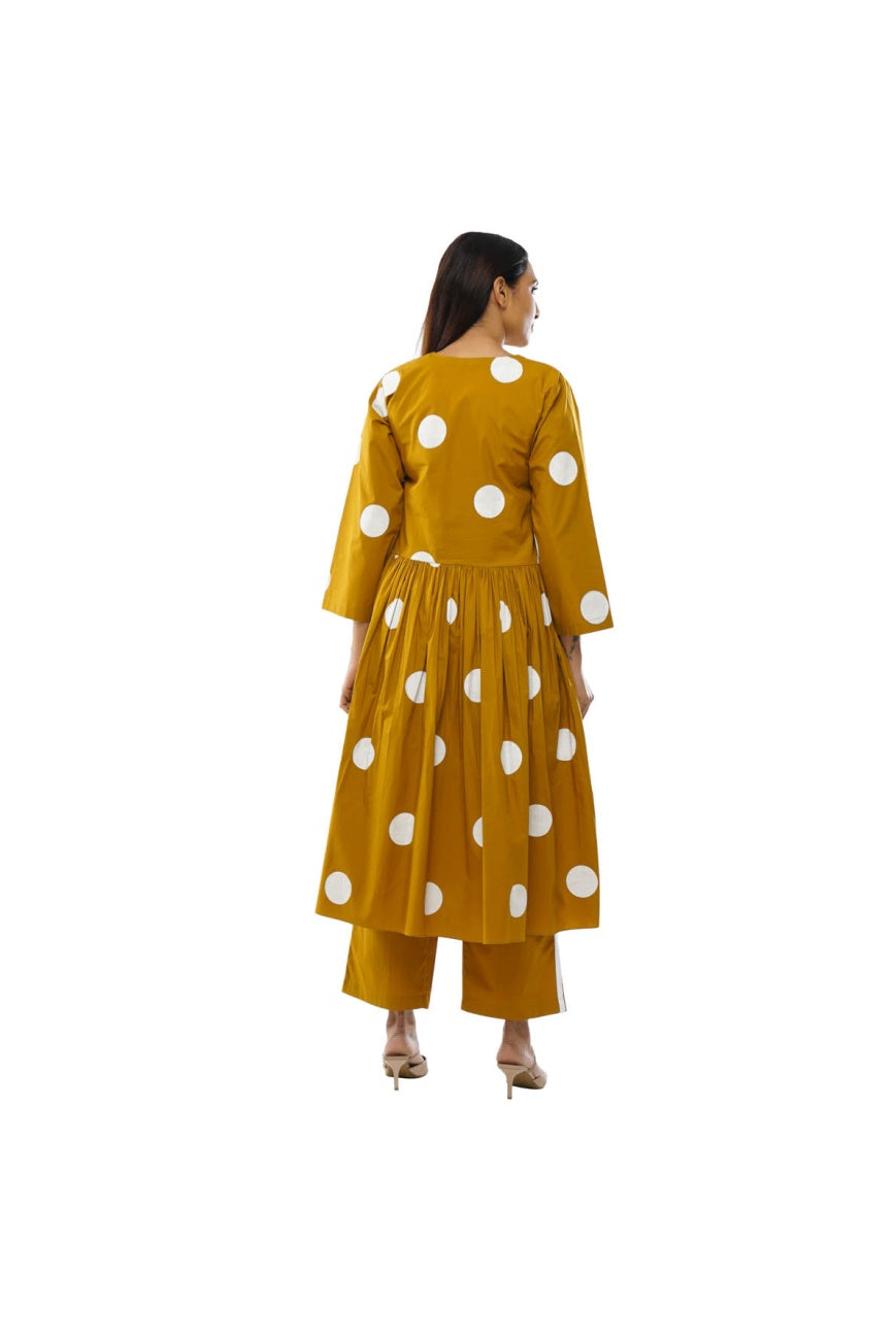 Musterd bright white polka one side gathers dress co-ord